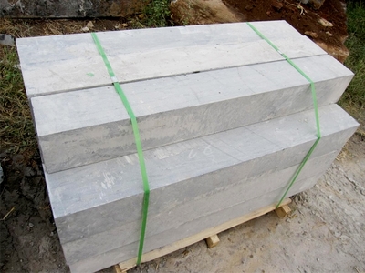 路緣石和路沿石之間的區別