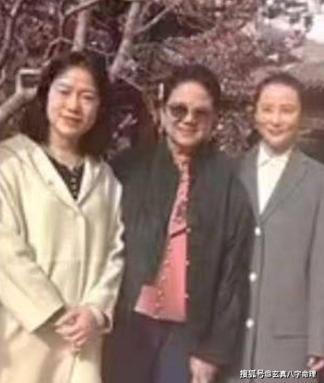 科普展现:翁帆命理分析（翁帆面相）