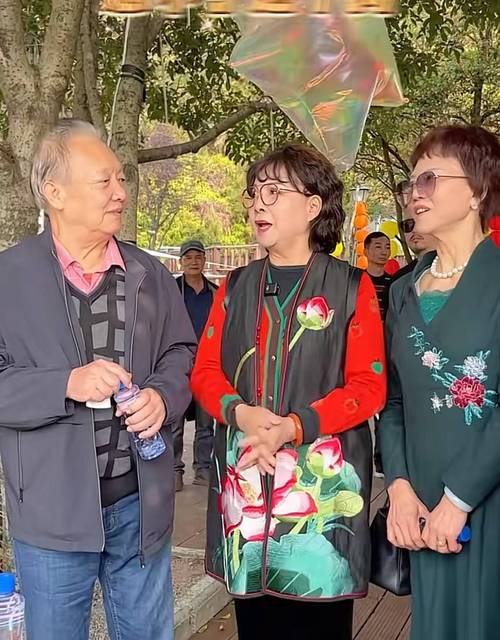 一家老小向前冲,一家老小向前冲演员表